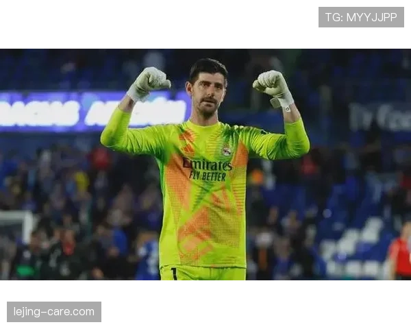 库尔图瓦密集射门下连续神扑能力解析