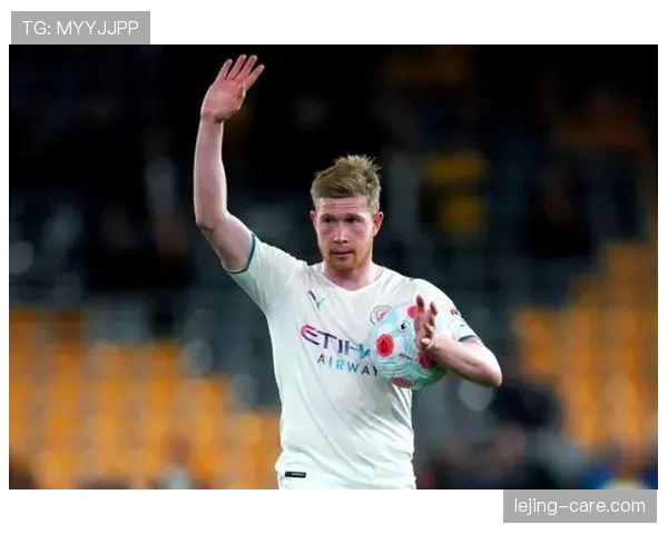 德布劳内本赛季频繁直塞撕开防线，助攻能力显著超越同期中场